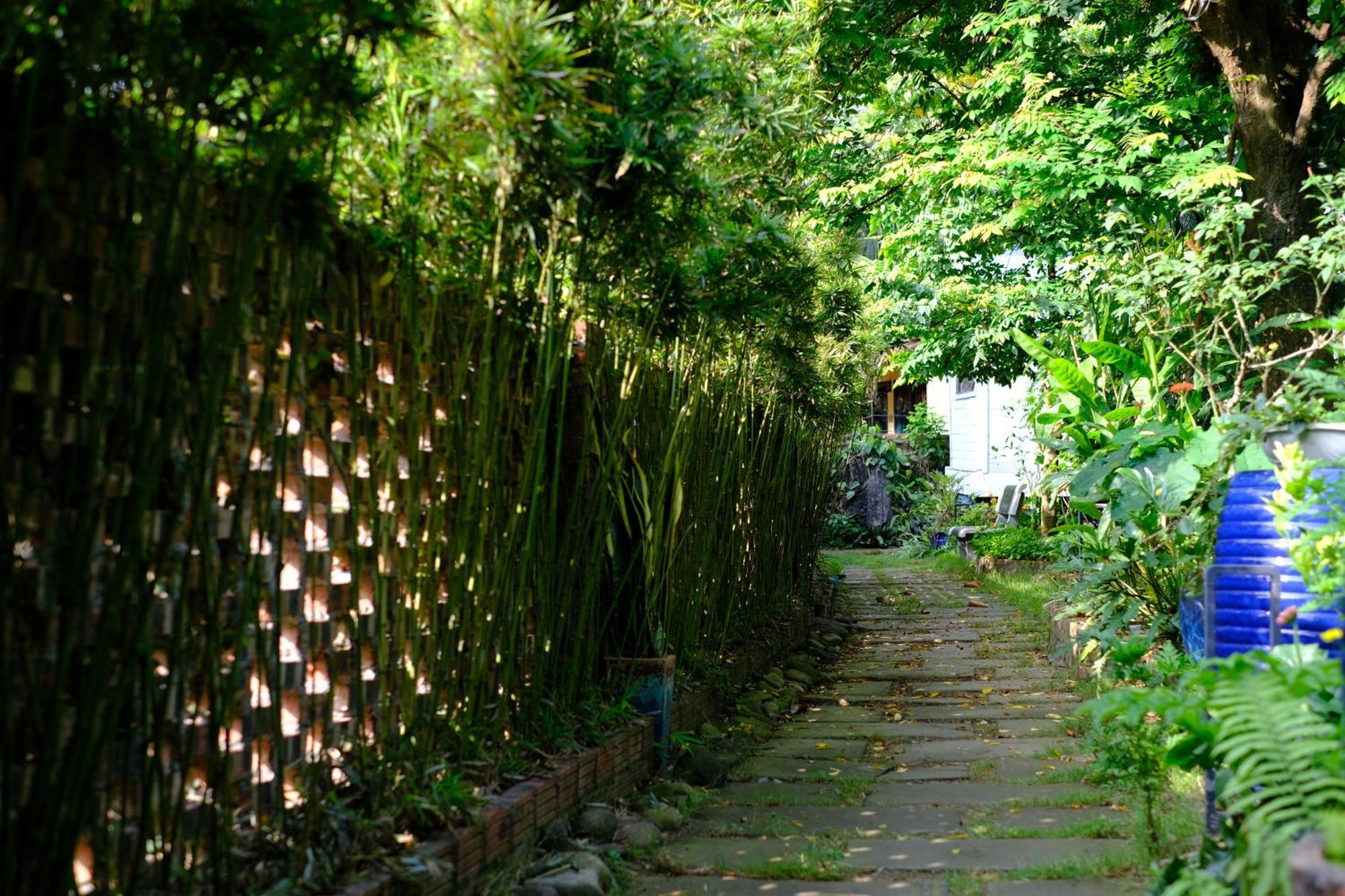 Blue Lagoon Cat Ba Hotel Dong Khe Sau Exterior photo